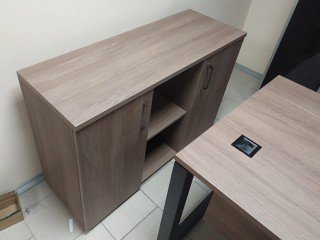 Офисный шкаф